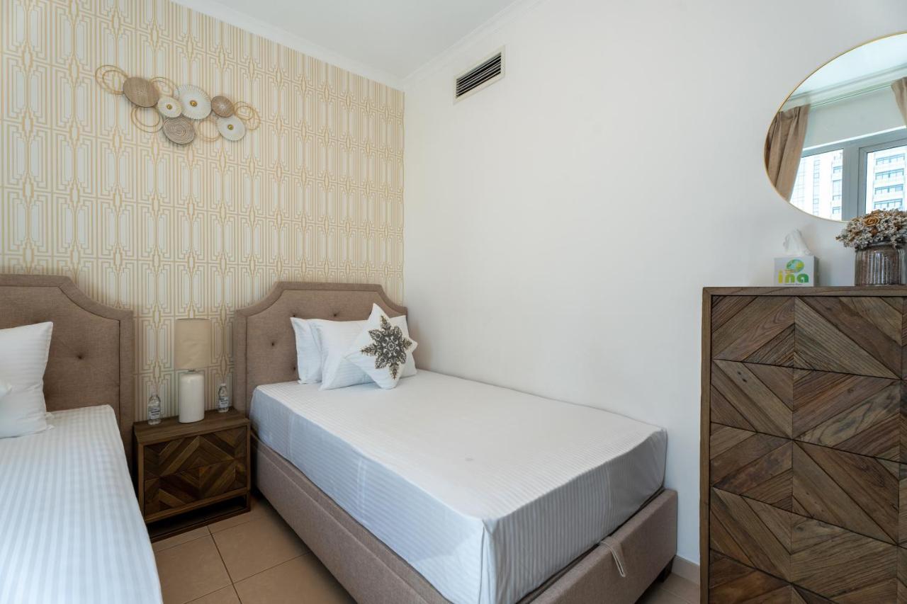 Ina Homes - Residences Tower 1 Upper Floor Дубай Екстериор снимка
